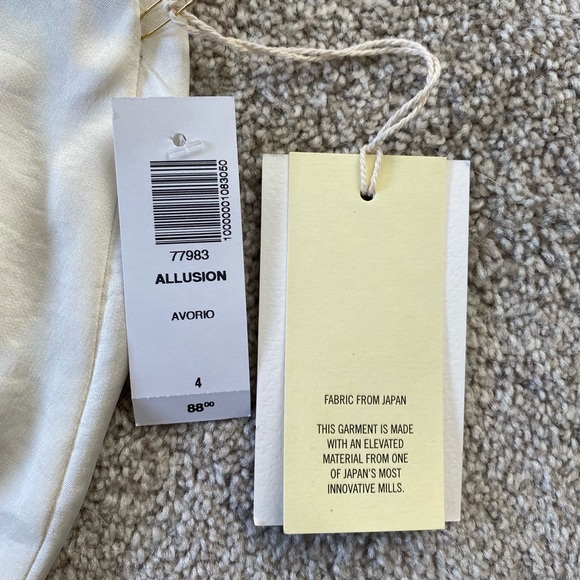 Aritzia Silk Ruched Skirt size 4 - Picture 4 of 4